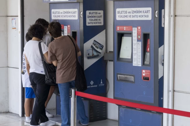 İzmir'de öğrencilere dijital ulaşım kolaylığı