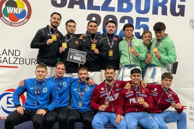 Bursalı karateciler Avusturya'da 2 madalya kazandı