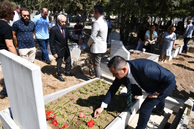 Keşan'da merhum yerel yöneticiler mezarları başında anıldı