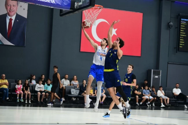 İlkan Karaman Turnuvası'nın kazananı Çayırova oldu