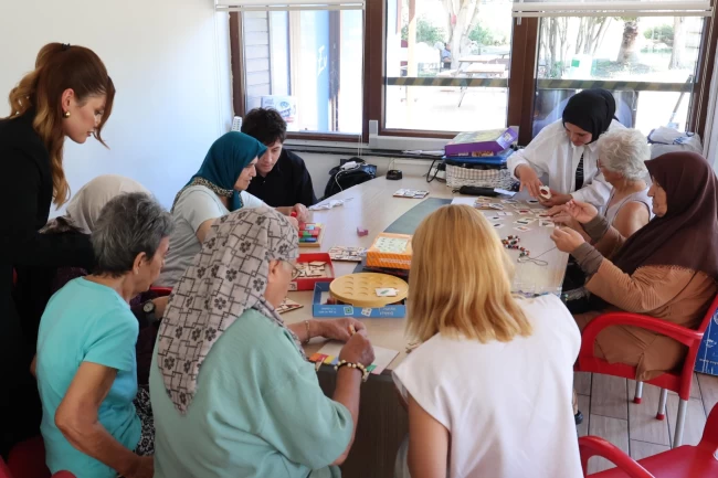 Antalya Mavi Ev'de Alzheimer farkındalığı artıyor