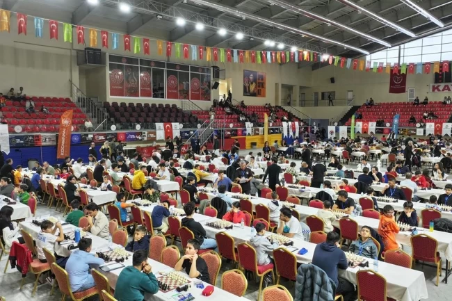 Satranç Türkiye Kupası Kayseri Kocasinan'da başladı