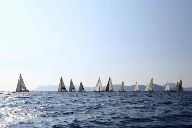 Göcek'in mavi sularında 'dostluk' kazandı
