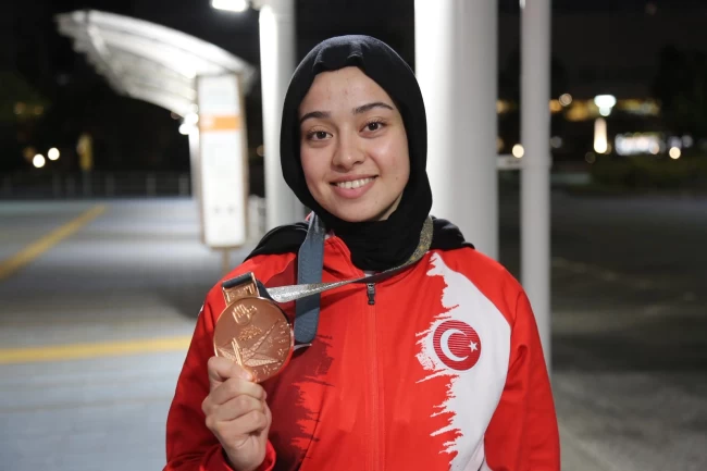 Konyalı judocu Esma Gökülü Türkiye'ye madalya getirdi