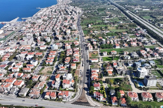 İzmir Güzelbahçe trafiğe yeni bulvarla gün sayıyor