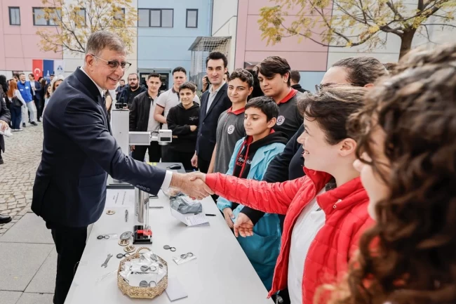 Başkan Tugay, Türkiye'ye örnek olacak protokole imza attı