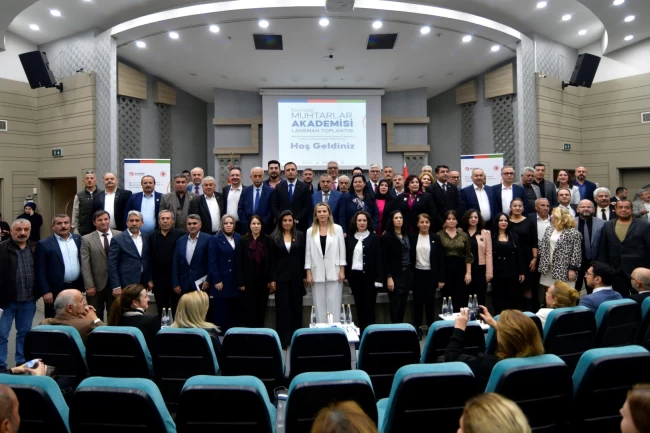 Bornova'da Muhtarlar Akademisi başladı