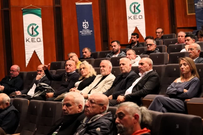 Kocaeli'de 5 bin riskli yapı için dönüşüm başlıyor... Dönüşüm emlakçılara anlatıldı