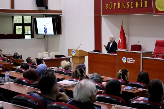 Sakarya Büyükşehir çalışanlarına iş sağlığı eğitimi