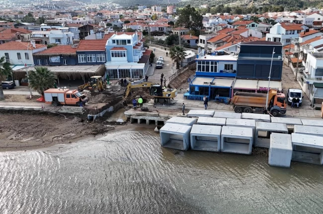 İzmir Yeni Foça'da taşkın kabusu sona erdi
