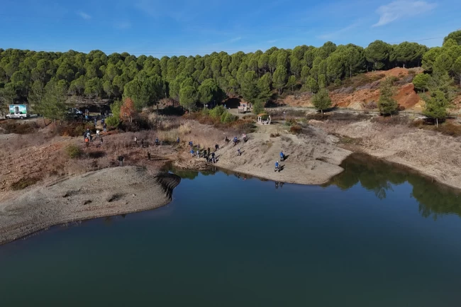 Muğla'da temizlik seferberliği Ula Göleti'nden başladı