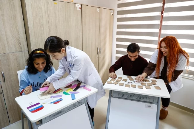 Antalya Büyükşehir'in "Mola Evleri" özel bireylerin ailelerine nefes aldırıyor