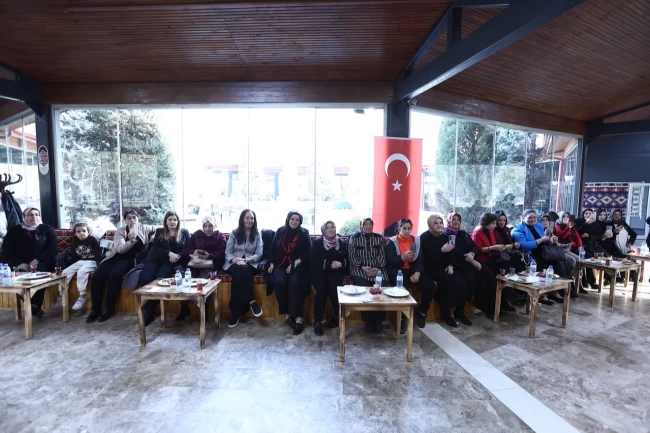 Kayserili kadın muhtarların 'büyük' buluşması