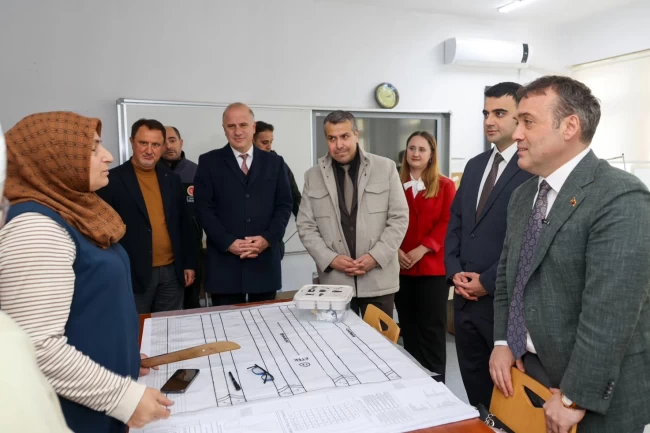 Bilecik Valisi Sözer'den Osmaneli HEM'e ziyaret