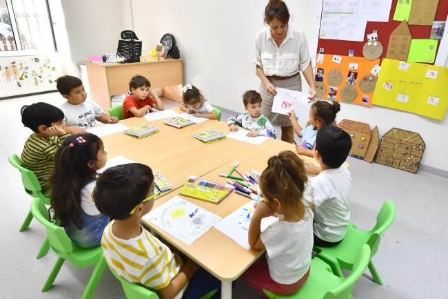 İzmir'de sosyal hizmetler genişliyor