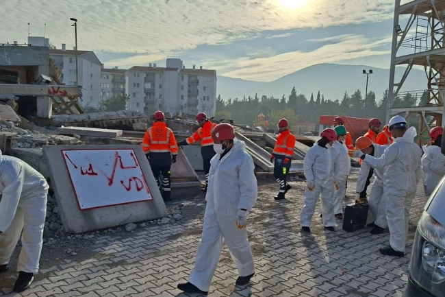 İzmir Karabağlar'da Arama Kurtarma ekibi kuruldu