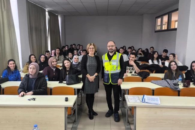 Kocaeli'de öğrencilere iş sağlığı ve güvenliği desteği