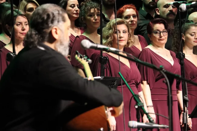 İstanbul Maltepe'de usta yorumcu Ruhi Su unutulmadı