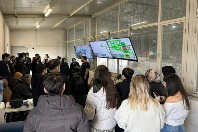 Denizli'de üniversiteliler katı atık tesisini yerinde gözlemledi