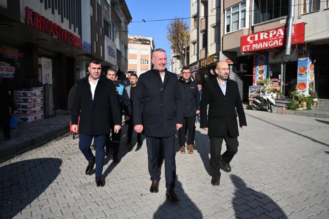 Bursa Karacabey'de Başkan Karabatı sahada