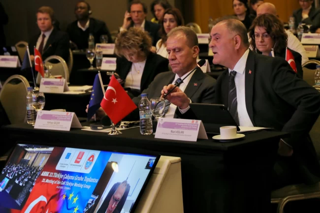 İstanbul Büyükşehir'den AB'ye demokrasi eleştirisi