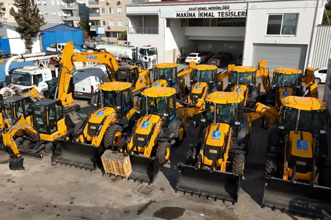 Antalya'da altyapı hizmetlerine 13 yeni araç