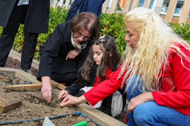 İstanbul Maltepe'de 'Yerli Malı'na anlamlı dokunuş