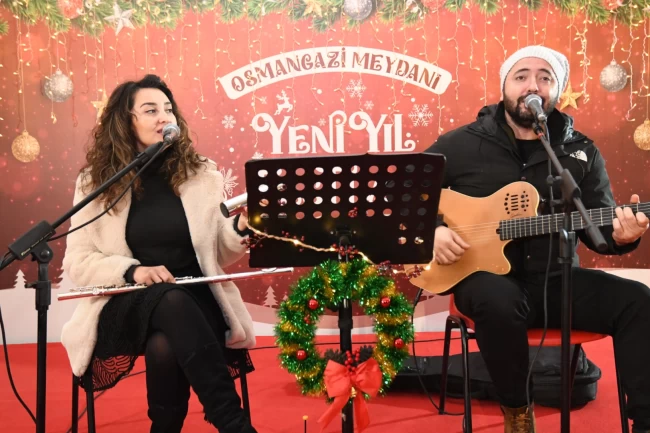 Bursa Osmangazi'de Yeni Yıl Festivali'nde akustik rüzgarı