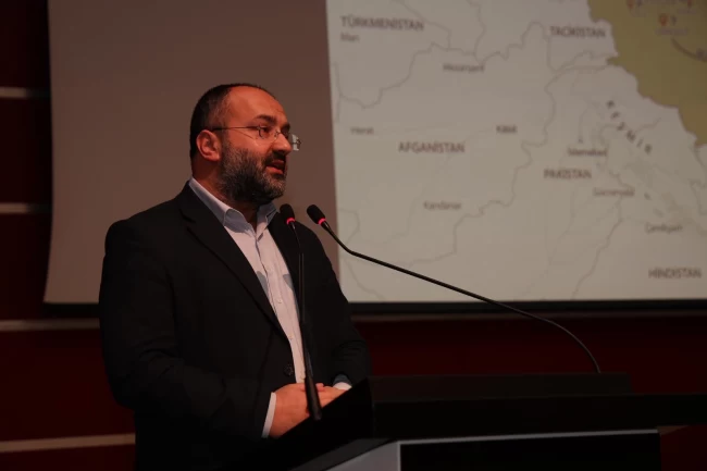 Kocaeli Gebze'de Taha Kılınç söyleşisine yoğun ilgi