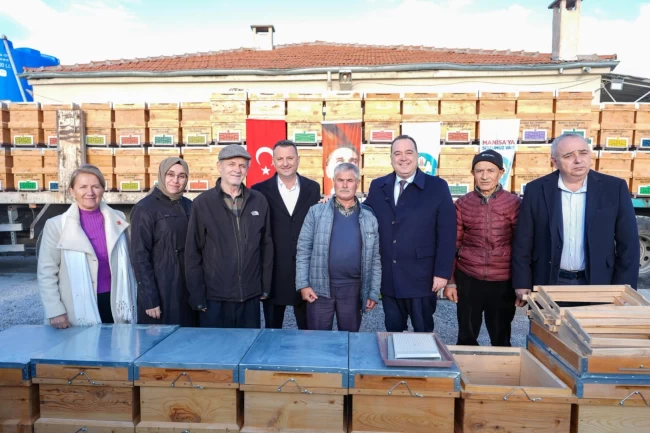 Manisa Büyükşehir'den arıcılara güçlü destek