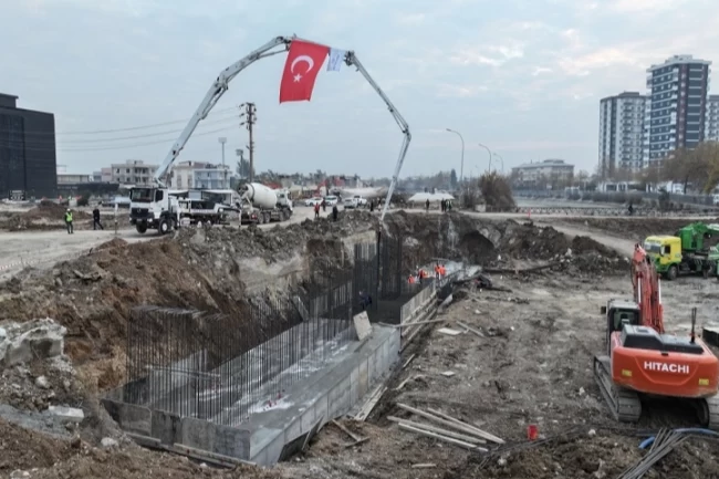 Adana Ege Bağatur Kavşak Projesi'nin temeli atıldı
