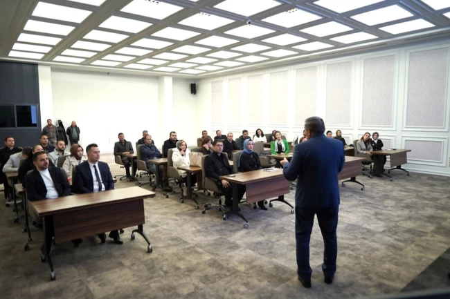Kayseri Melikgazi'den 'protokol' eğitimi