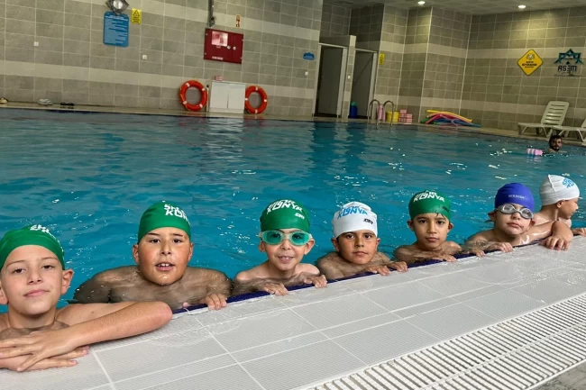 Konya'da "Yüzme Bilmeyen Kalmasın" projesi 20 ilçede devam ediyor