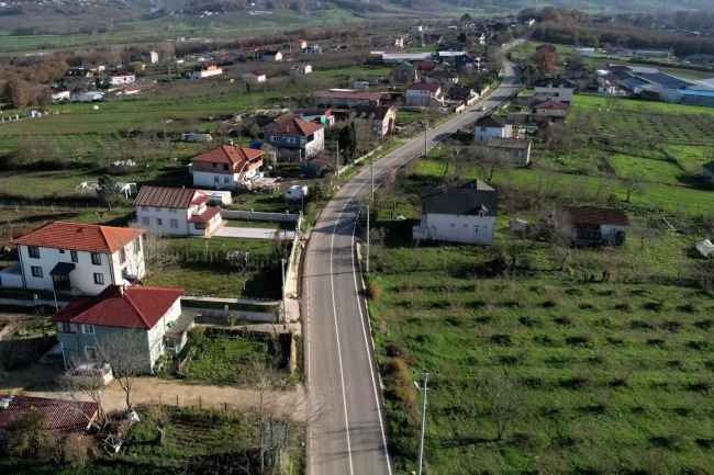 Kırsalda ulaşım Kocaeli Büyükşehir'le yol alıyor
