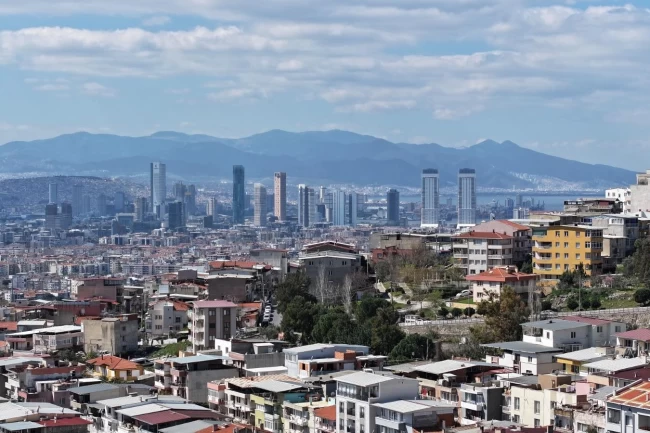 İzmir, güvenli ve planlı kent modeli ile örnek olacak