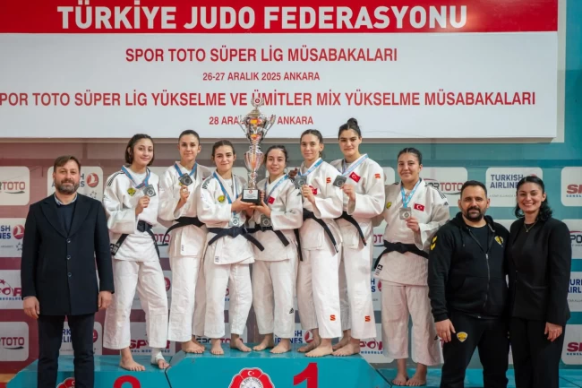 Konyalı sporculardan judoda tarihi başarı