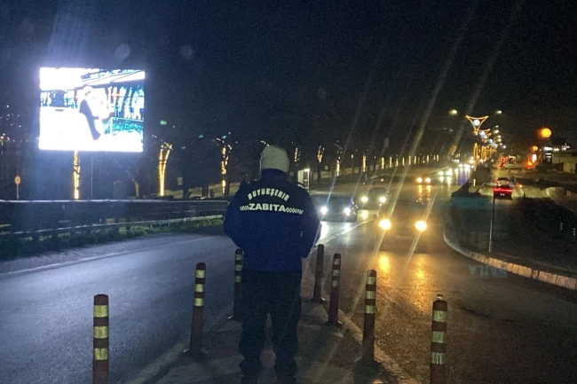 Kocaeli Büyükşehir ekipleri yeni yılda da nöbette