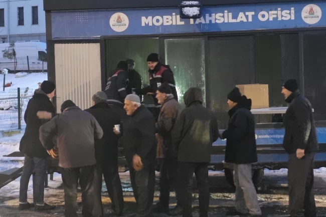 Nevşehir Belediyesi'nden poğaça ve süt ikramı