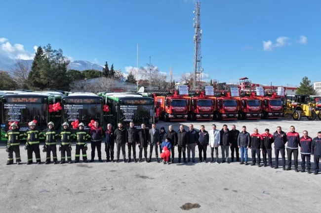 Denizli Büyükşehir'den hizmet filosuna 100 yeni araç