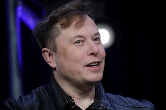 Elon Musk'tan Venezuela operasyonuna internet desteği
