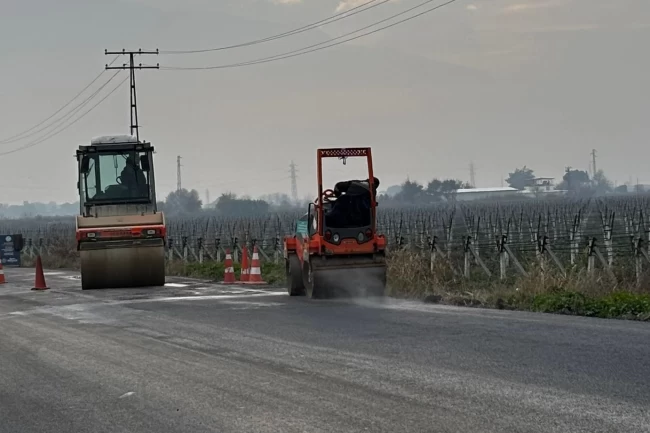 Manisa Büyükşehir Belediyesi, yollarda konforu artırıyor
