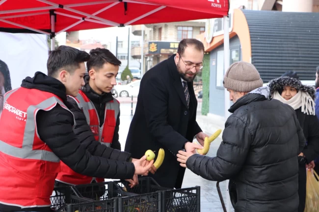 Saadet Partisi'nden "Göz Hakkı Manavı" etkinliği