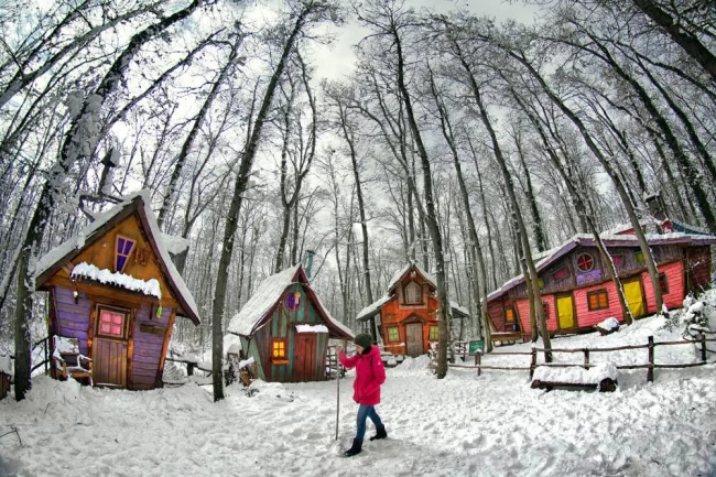Ormanya'da kartpostallık kış manzaraları