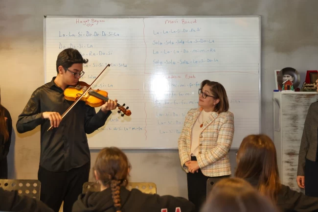 Gaziantep Büyükşehir'den yarıyıl tatili çocuk şenliği