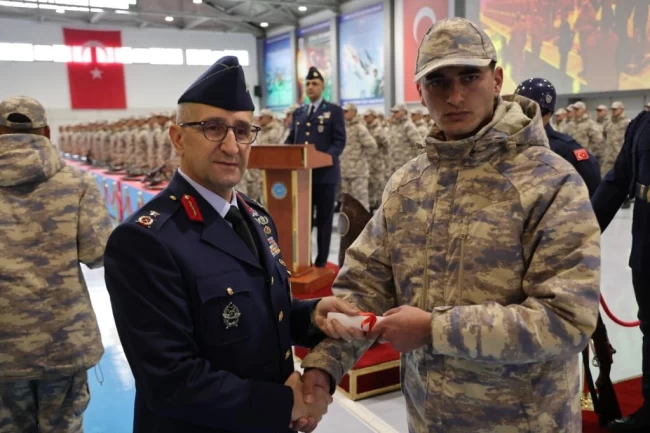 Kütahya'da sözleşmeli erler yemin etti