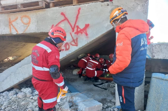 Balıkesir İtfaiyesi'nin kahramanları afetlere karşı güçleniyor