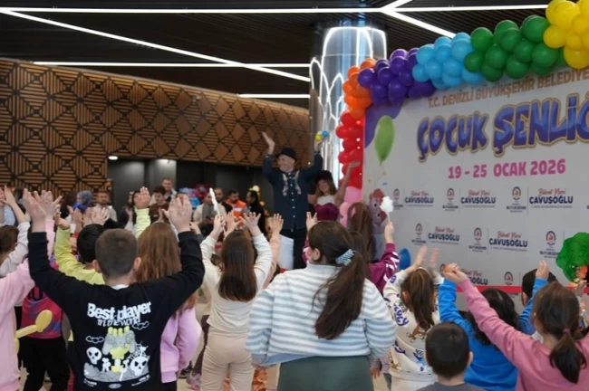 Denizli Büyükşehir'in çocuk şenliği coşkuyla başladı