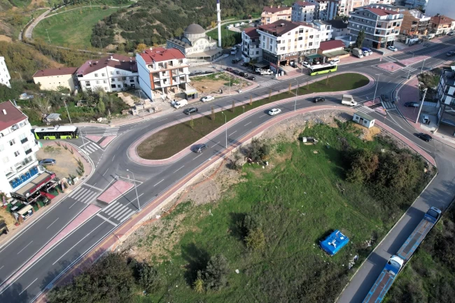 Kocaeli Gebze'de trafik dönel kavşaklarla rahatlıyor