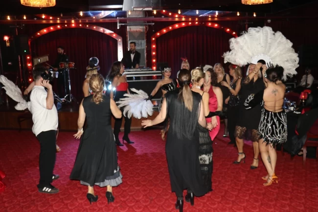 Sanart BUSADER'den 'Moulin Rouge' gecesi