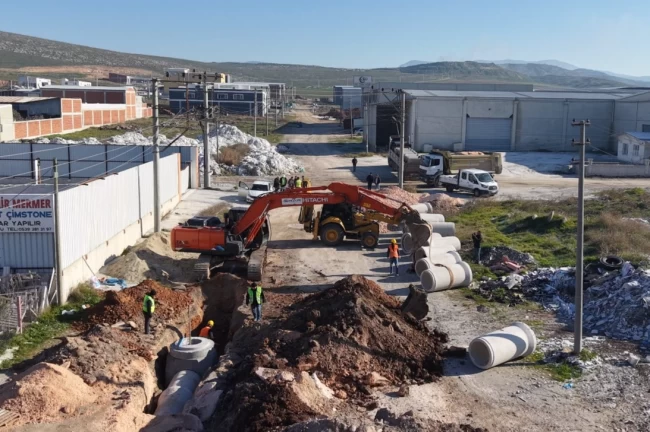 Manisa'da Karaosmanoğlu Sanayi Sitesi'nin çeyrek asırlık altyapısı çilesi son buluyor